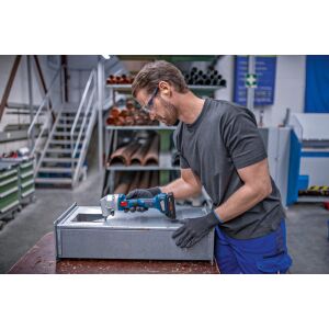Akku-Nager GNA 18V-16 E, 2 x Akku ProCORE18V 4.0Ah in L-BOXX