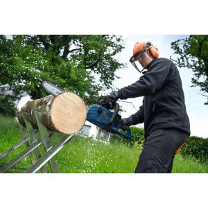 GKE 18V-40 chainsaw